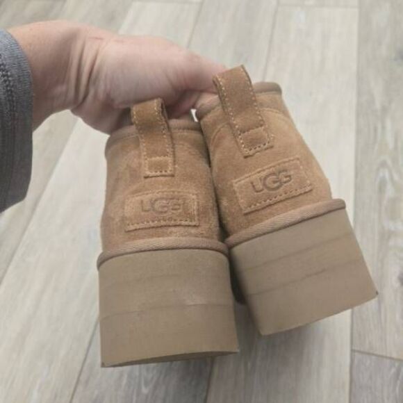 UGG Classic Ultra Mini Platform chestnut tan suede boots warm winter size 9 - Picture 3 of 14